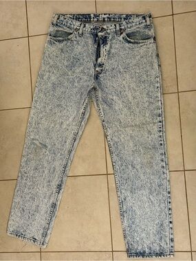 Levi's Men's Light Acid-Wash Blue Relaxed Jeans